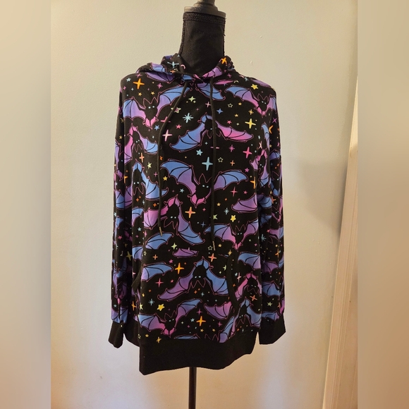 lildy Tops - Colorful Bat Print Women's Hoodie
